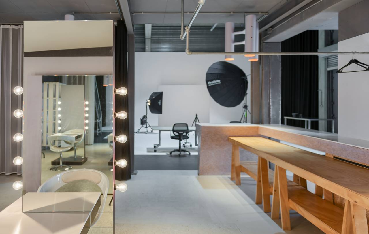 tranquilo-allard-studios-amsterdam-studio-3-ruime-kleed-en-make-upruimte